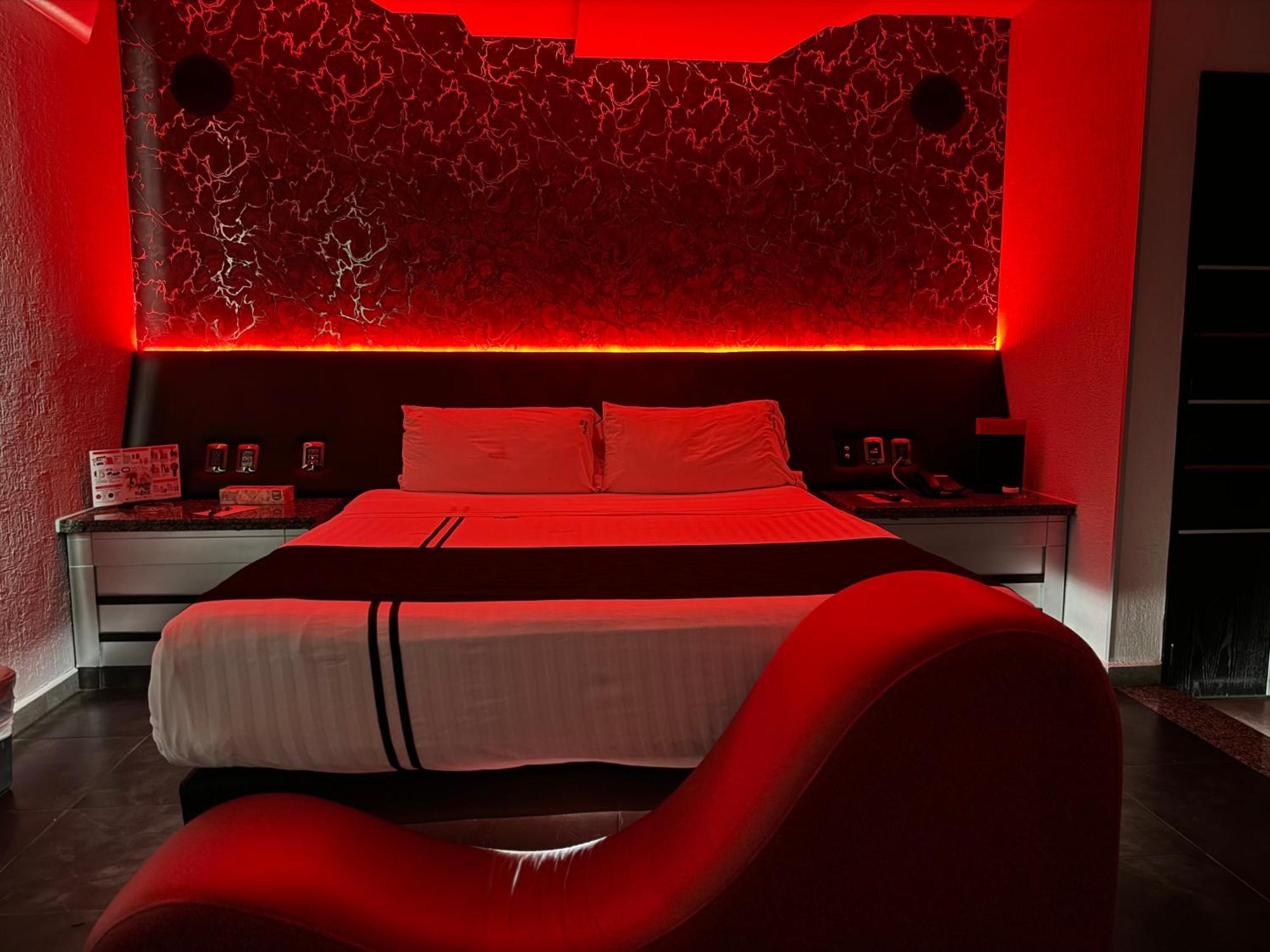 Kuboz Motor Hotel Zapopan Dış mekan fotoğraf